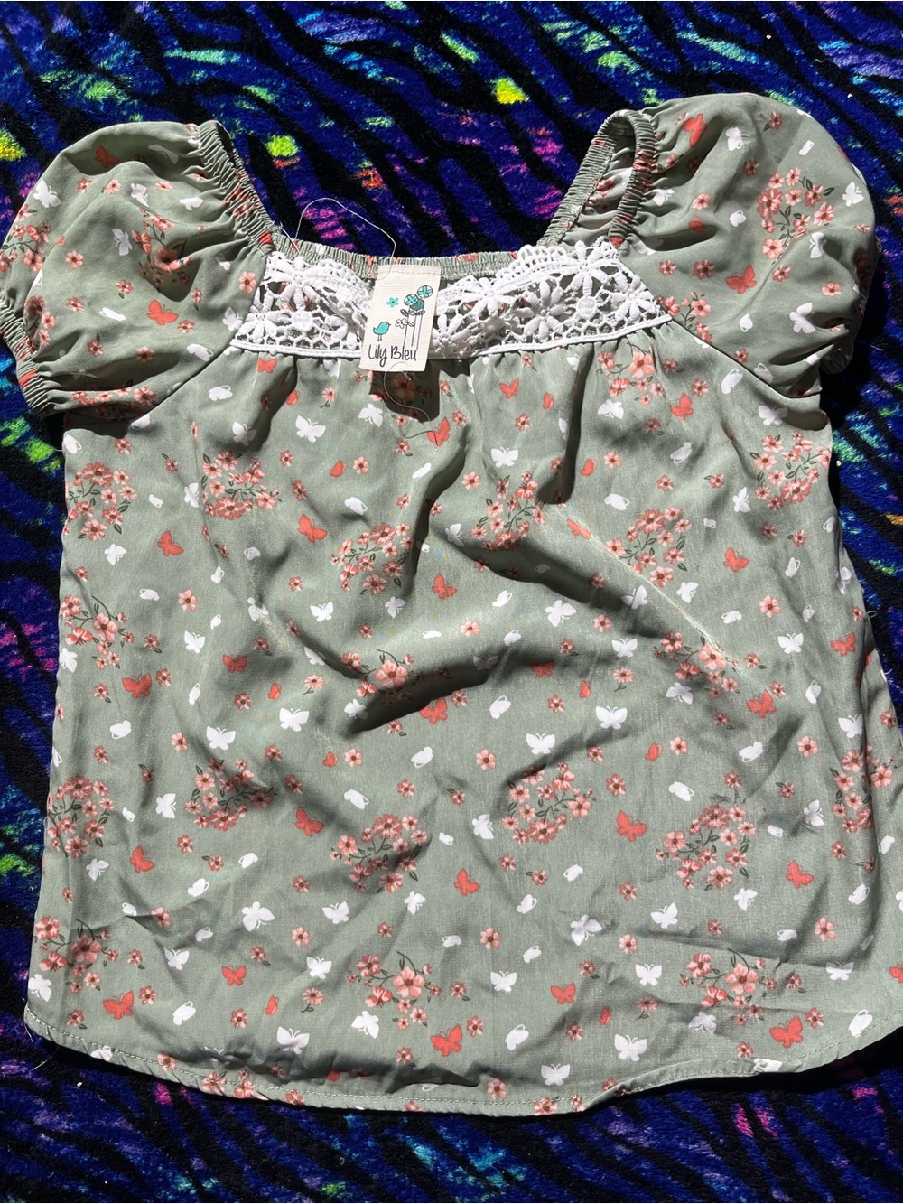 Lily Bleu Sage Green Floral Puff Sleeve Top with White Lace